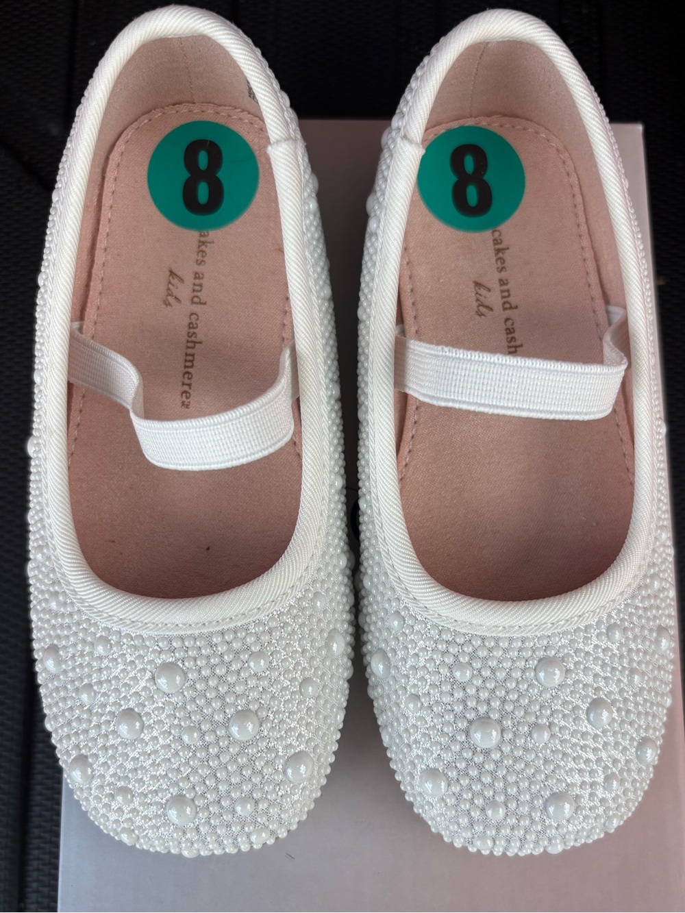 New Cupcakes and Cashmere Girls White Pearl Embellished Mary Jane Flats 8T